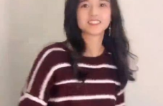 各种音线的小姐姐图片,光影交织下的音符精灵
